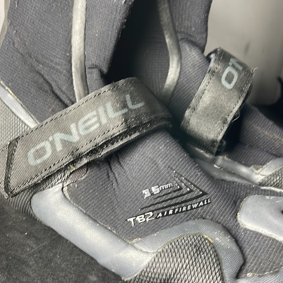 O'Neill Psycho Freak 3.5mm Split Toe Boots size 6 - Picture 3 of 7